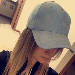 Baby blue suede Express hat!